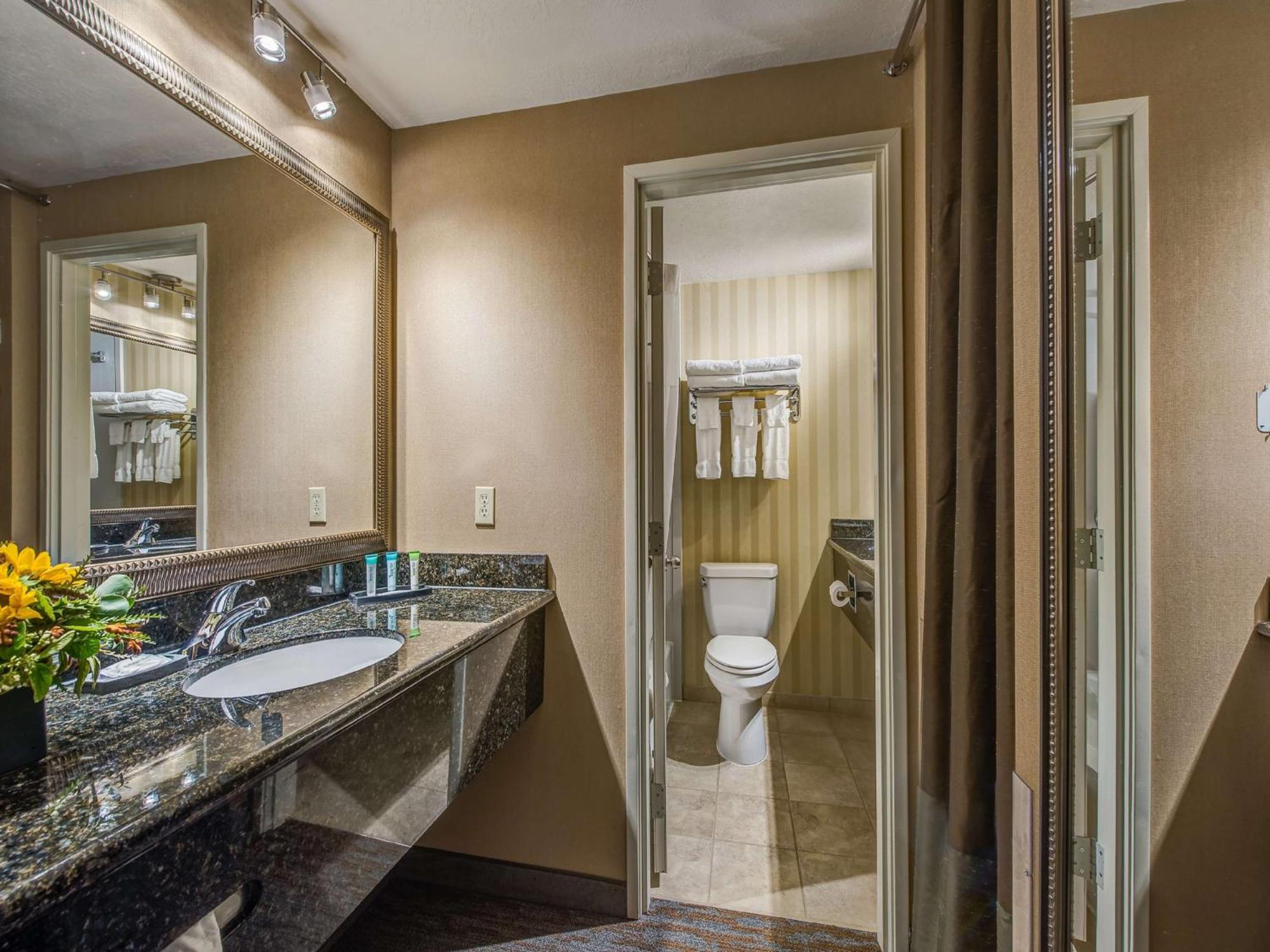 Western Canyonlands Hotel 3*