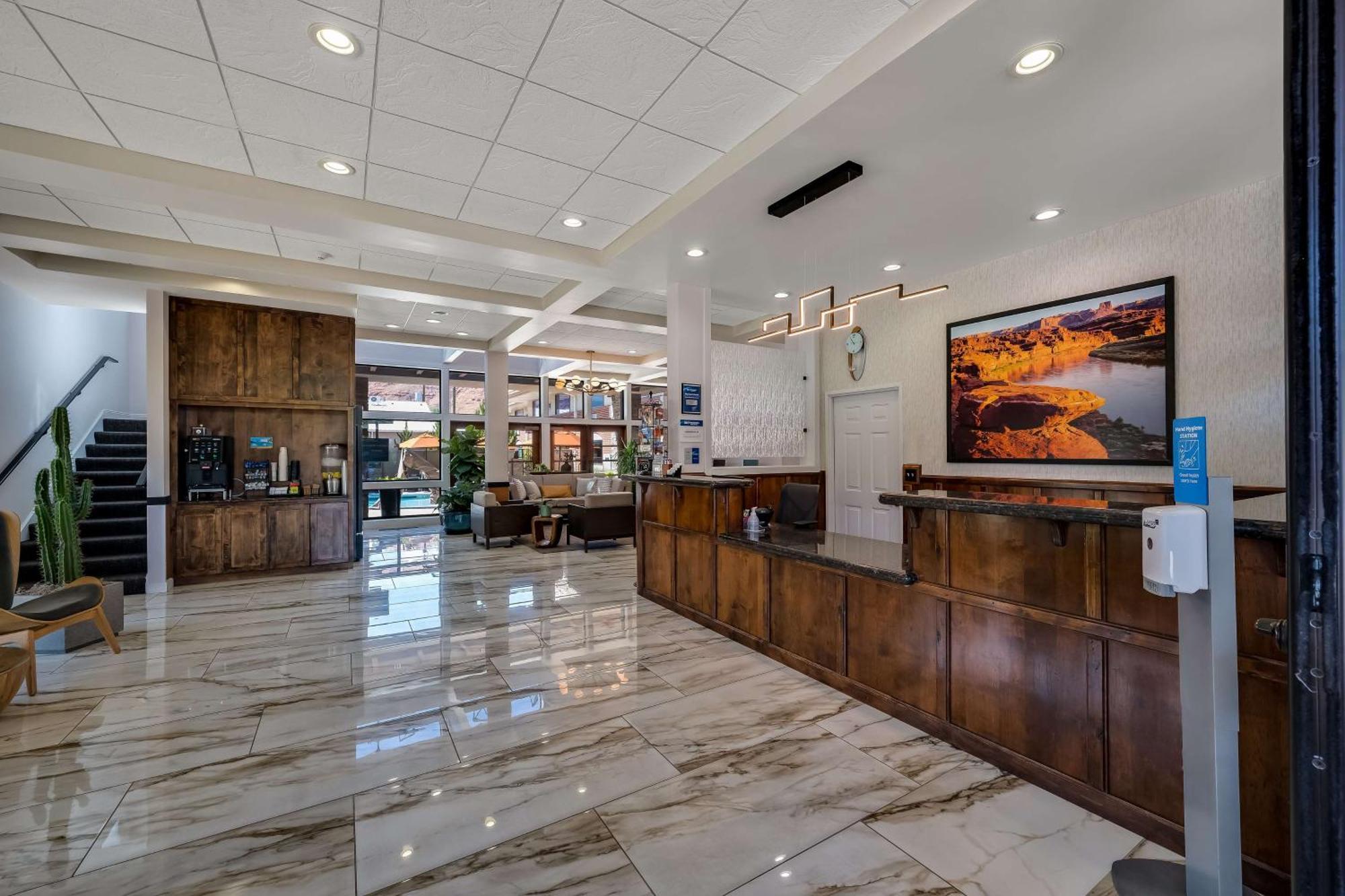 Western Canyonlands Hotel