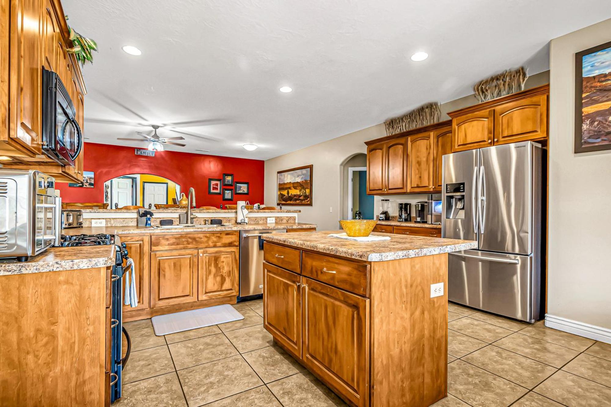 5 Bed 3 Bath Vacation In Arches National Park Moab