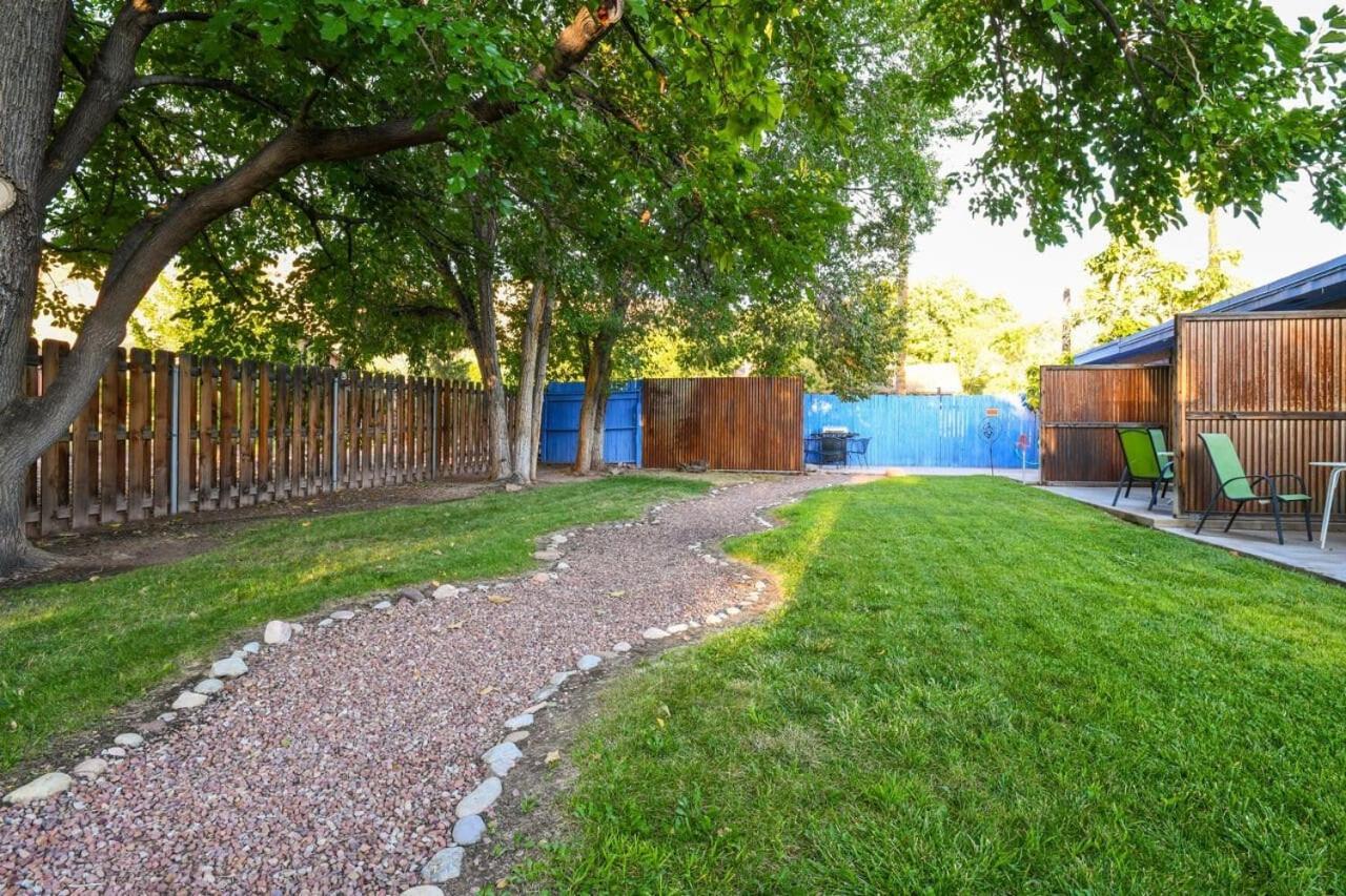 Holiday home Cozy Adventure Pad Near Downtown - Rose Tree 2
