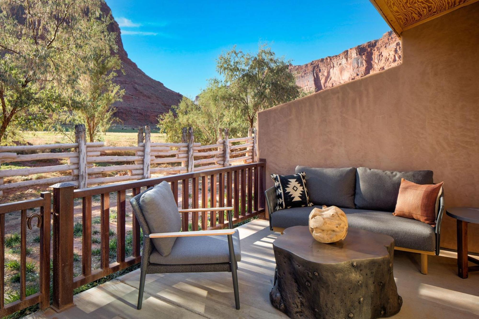 Red Cliffs *