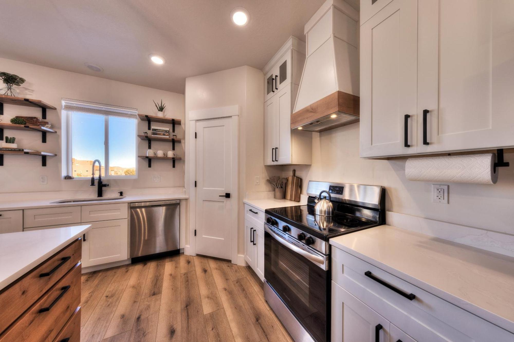 New & Modern Escape Holiday home