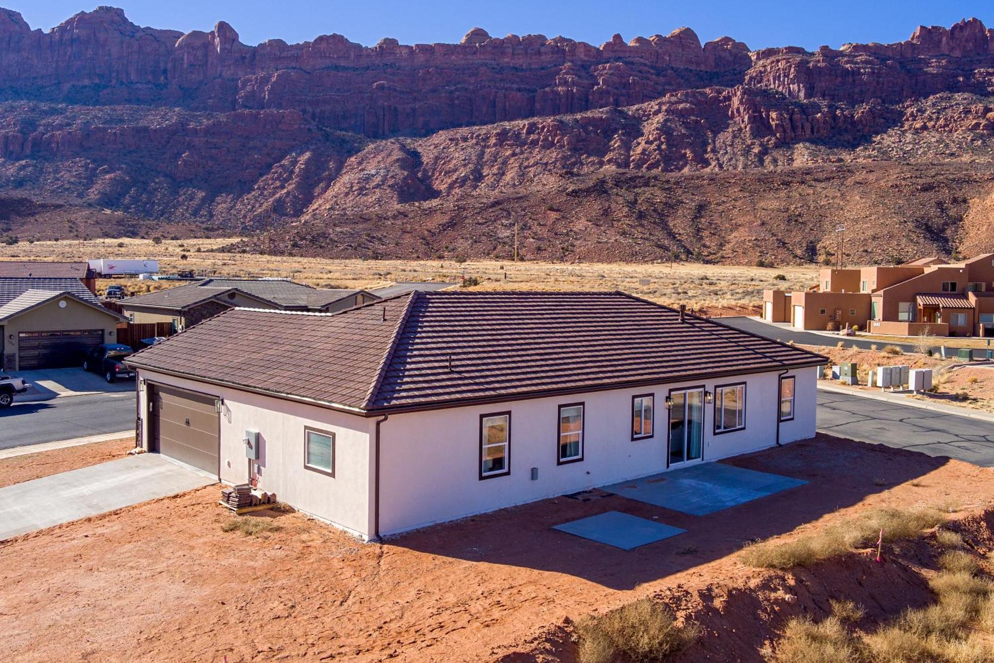 New & Modern Escape Holiday home