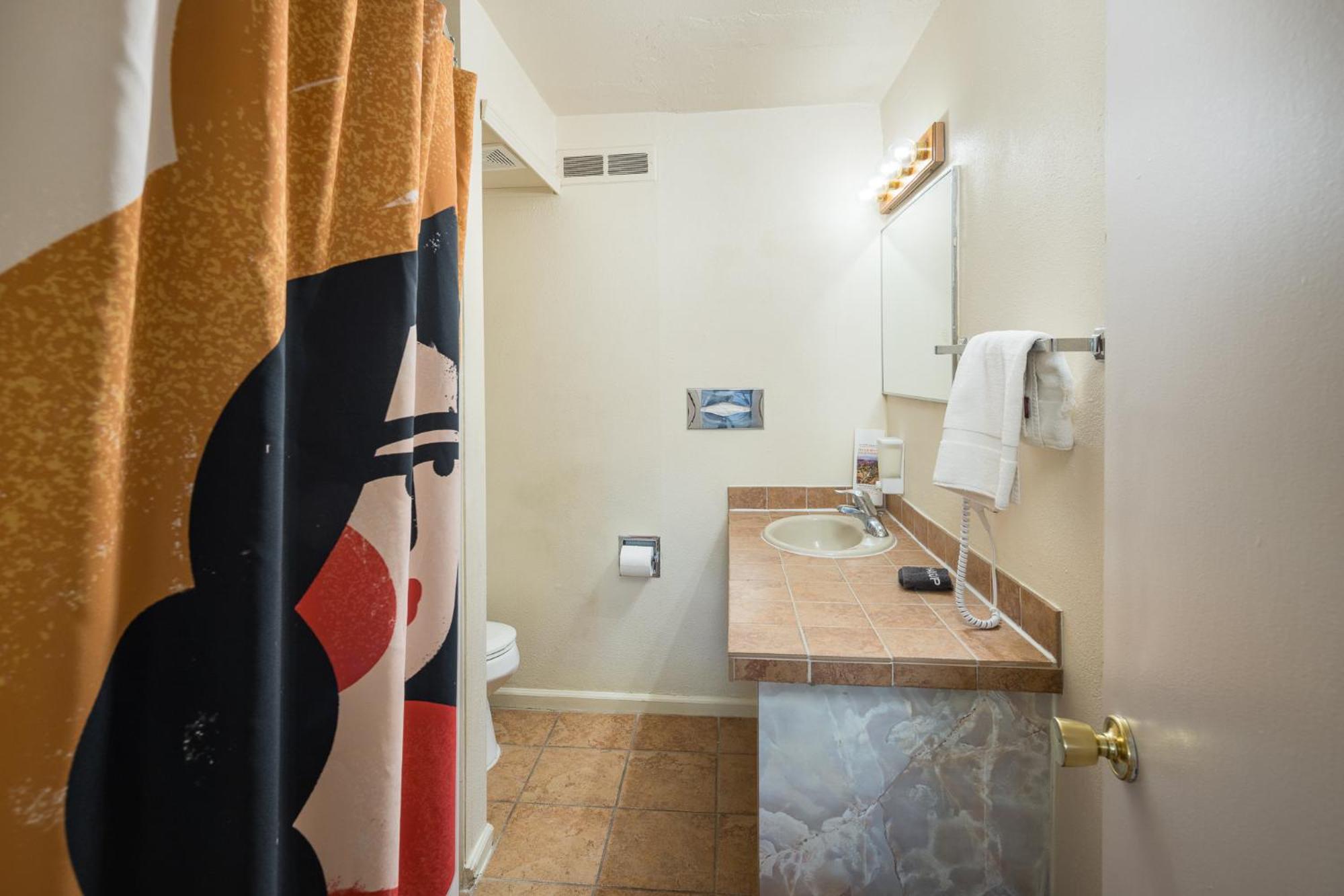 Hotel Apache