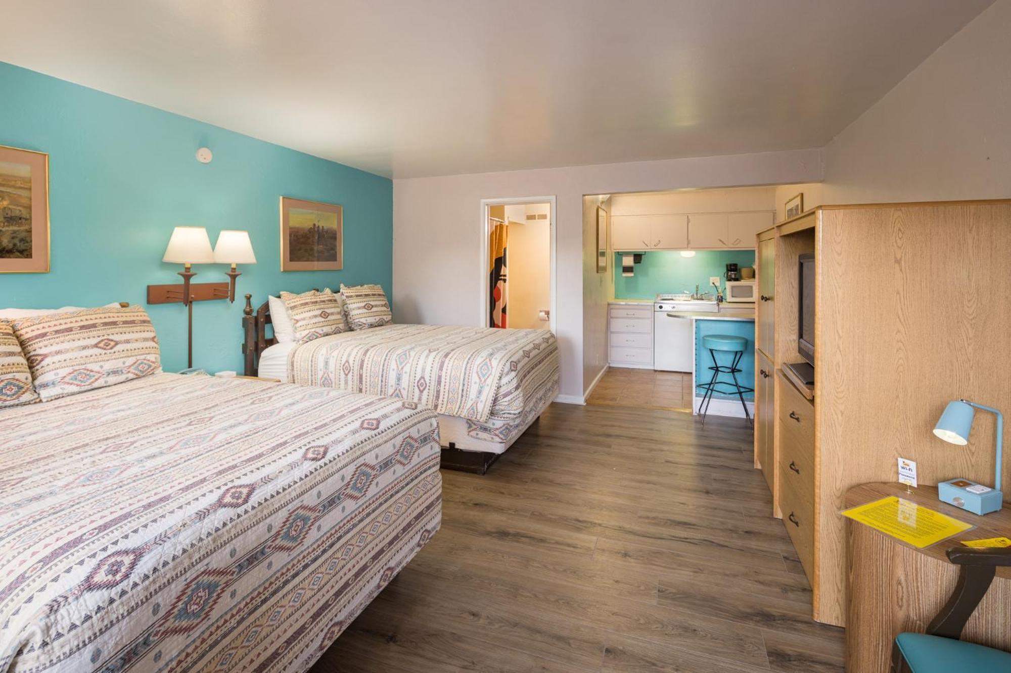 Hotel Apache