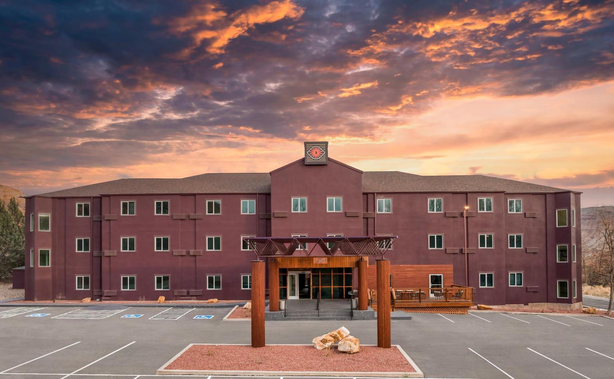 Wolfe's Moab, Adult Only Hotel Moab