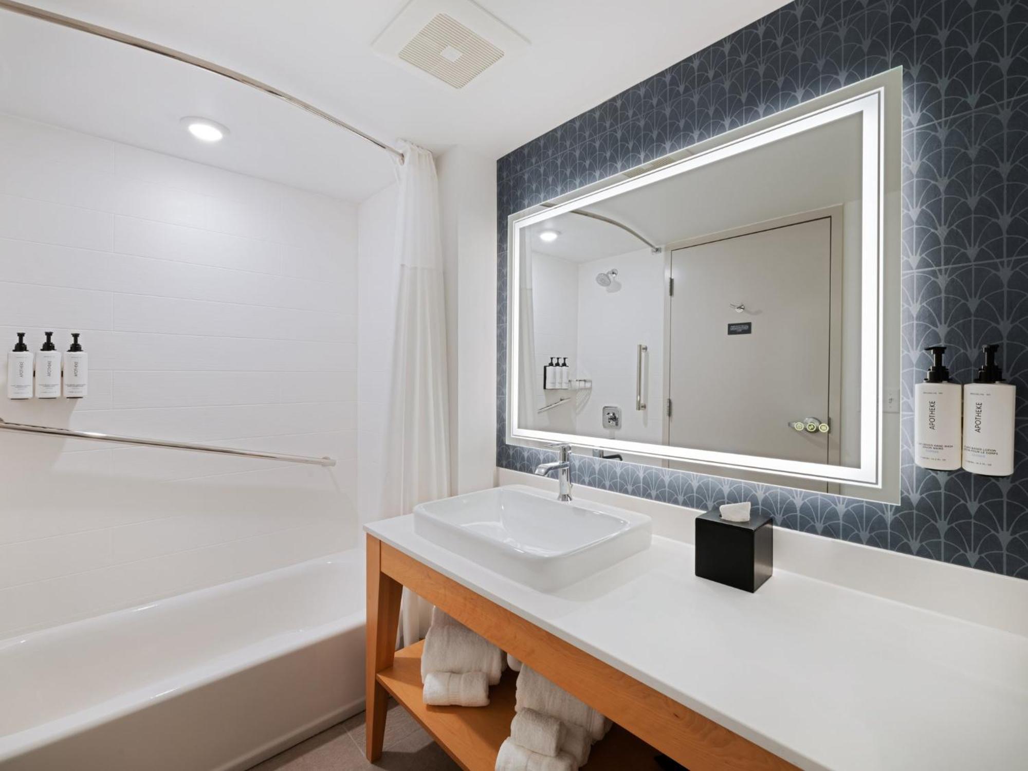 Voco By Ihg 4*