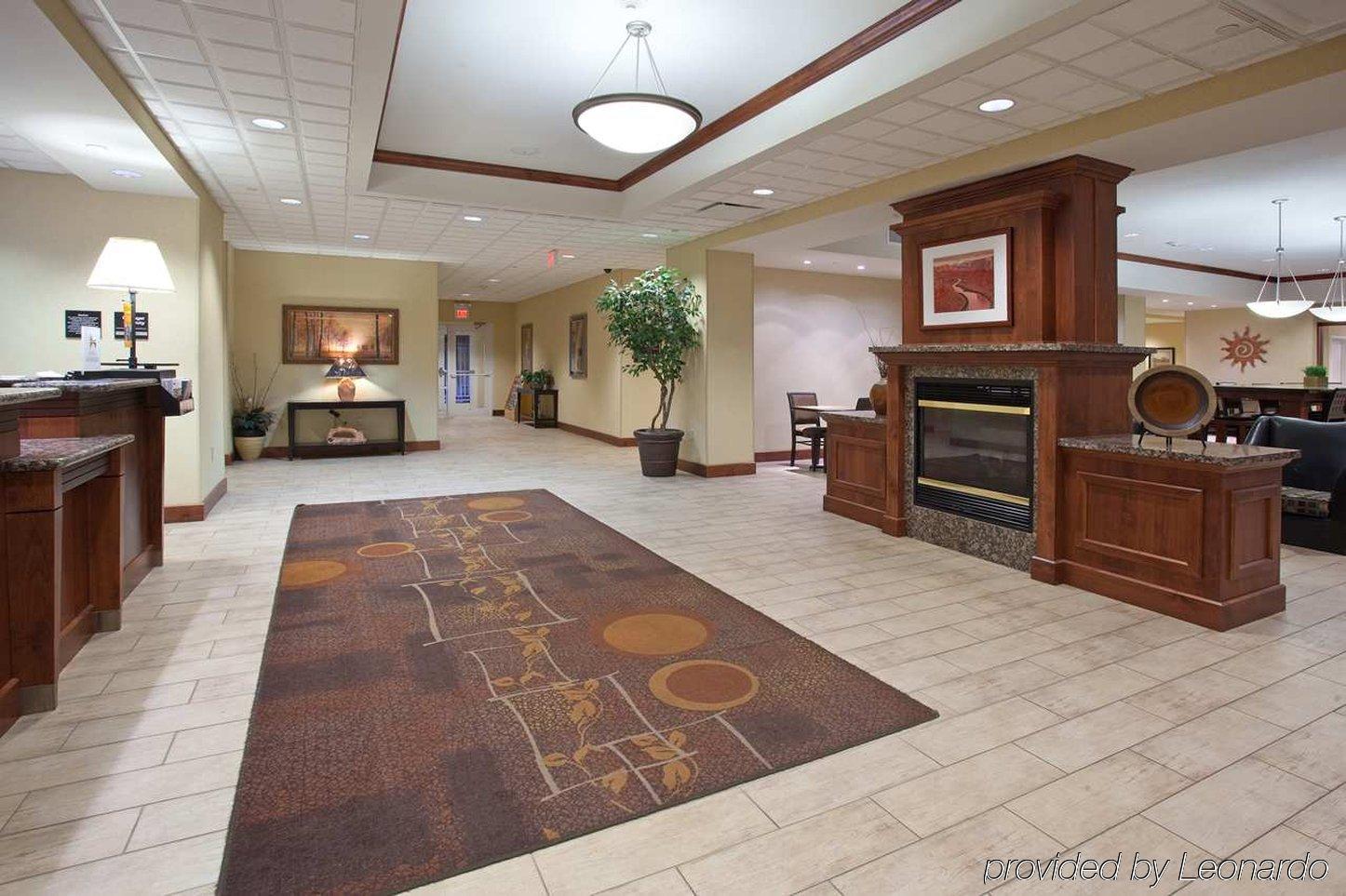 Hampton Arches National Park Hotel 3*