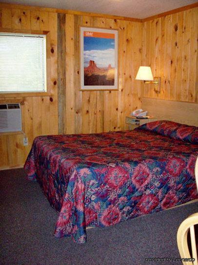 Red Stone Inn