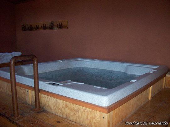 Red Stone Inn 2*