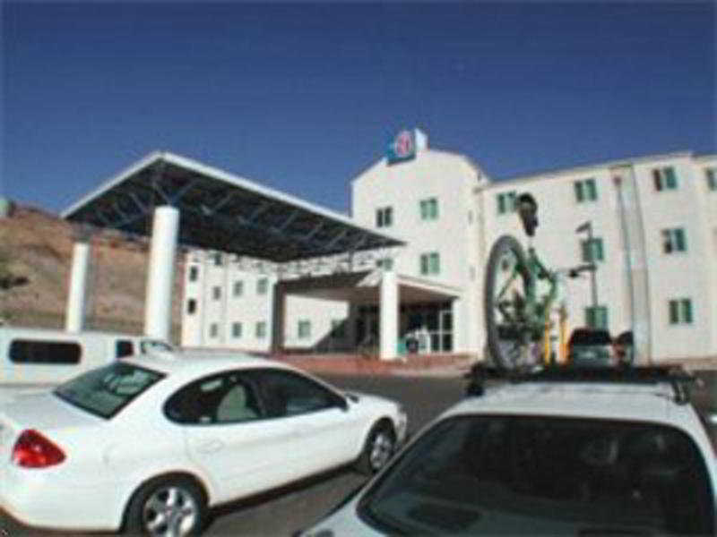 Wolfe's Moab, Adult Only 4*