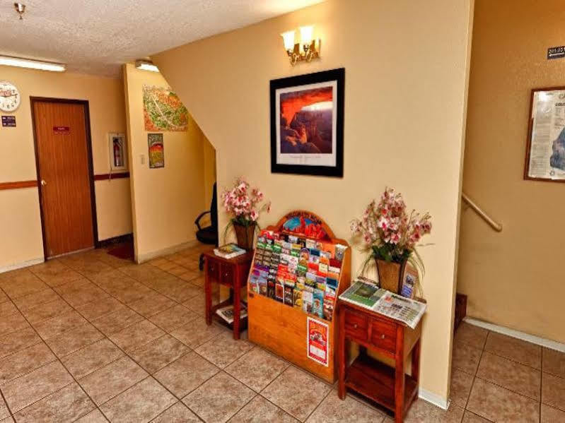 Days By Wyndham Hotel 2*