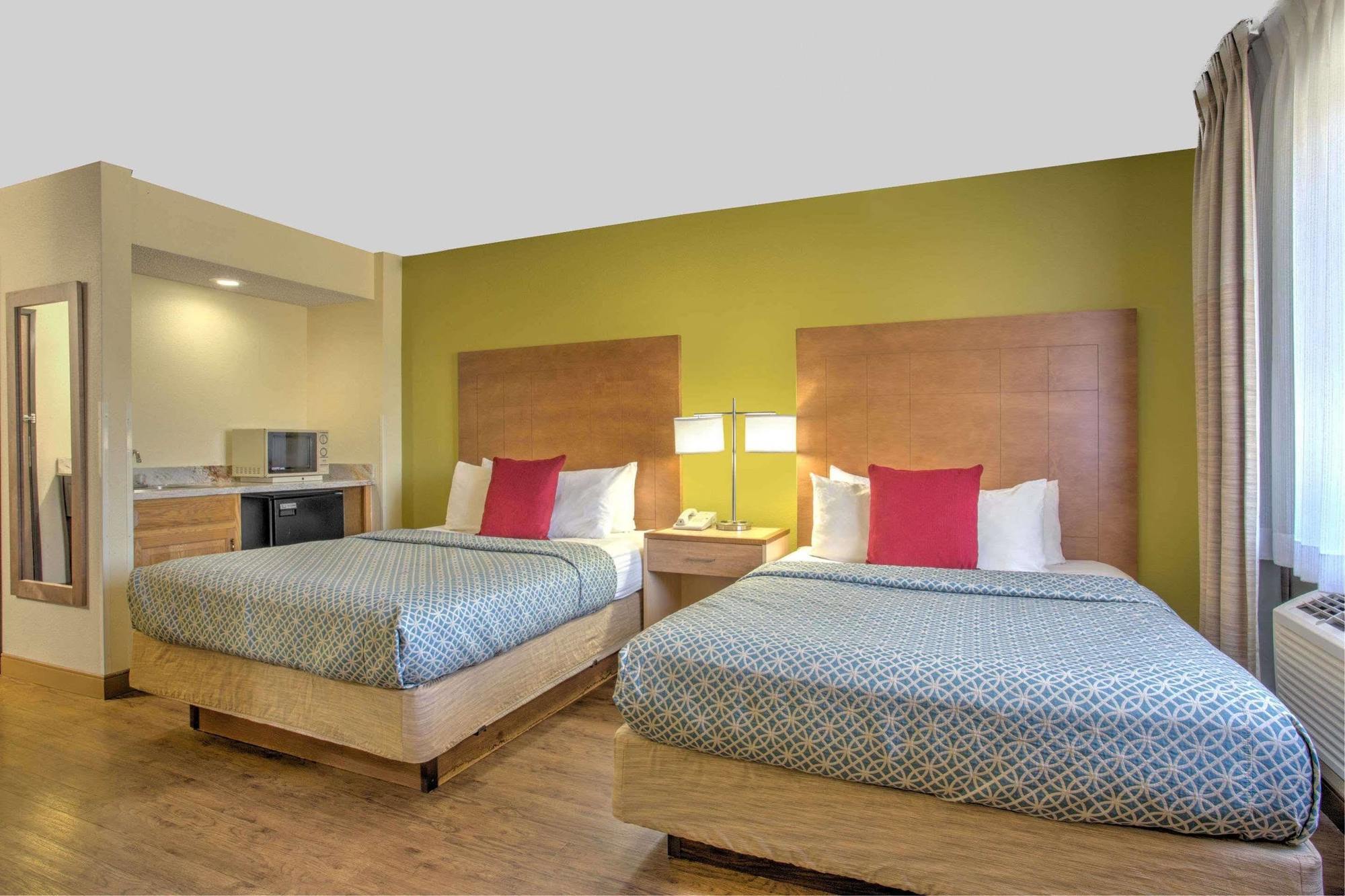 Motel Super 8 By Wyndham 2*