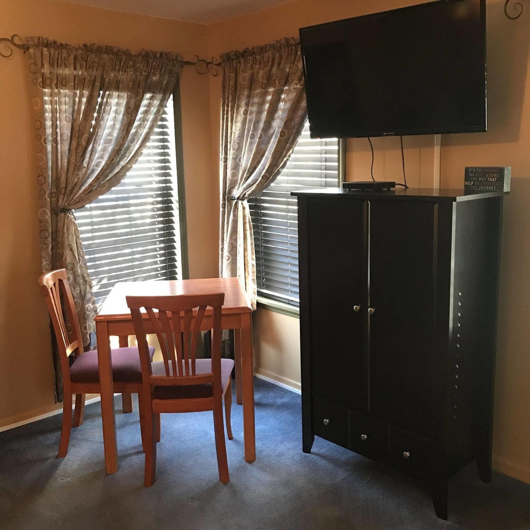 Beds Xpress Bed & Breakfast 3*