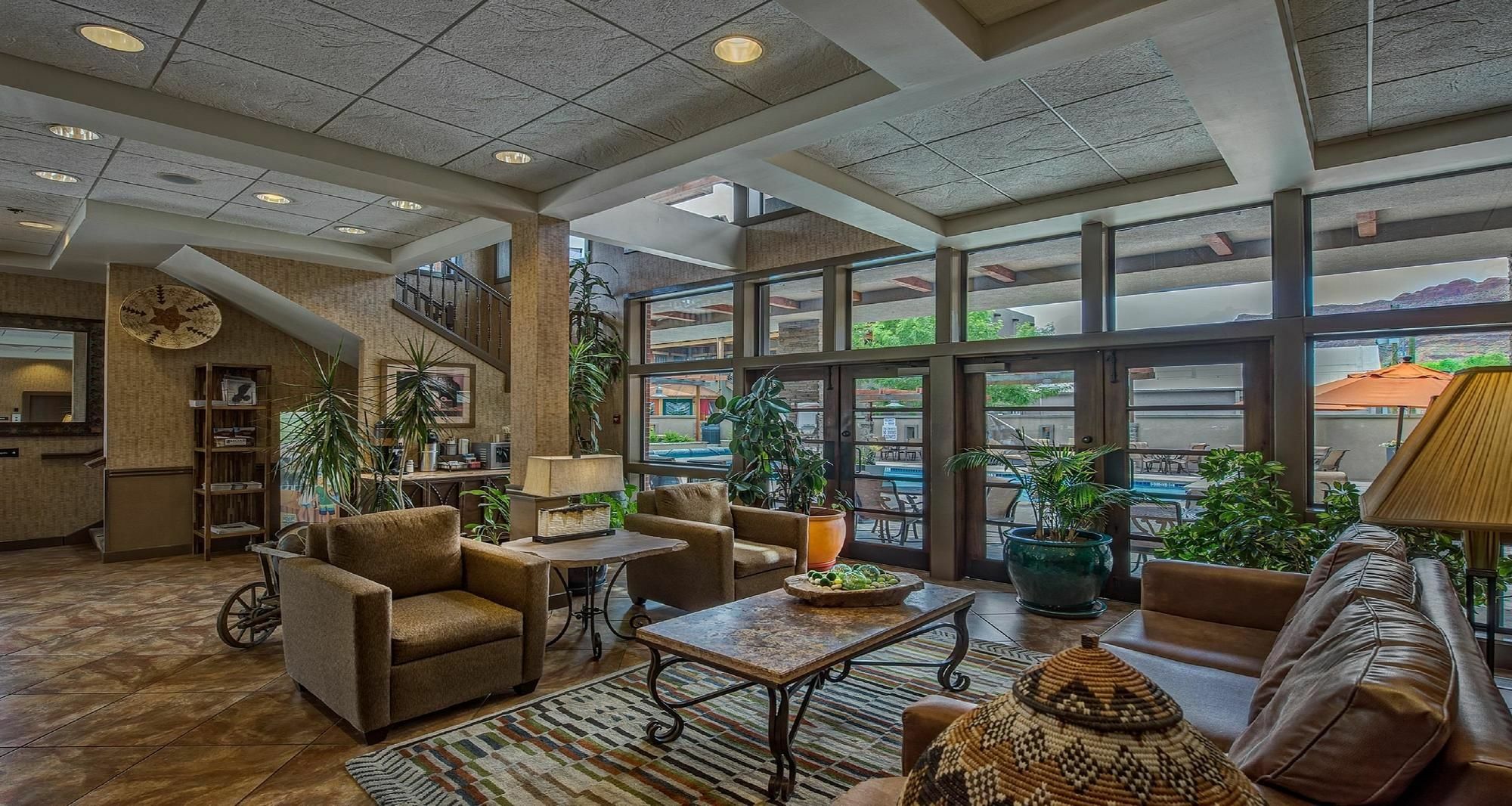 Western Canyonlands Hotel 3*