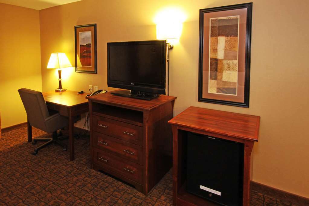Hampton Arches National Park Hotel