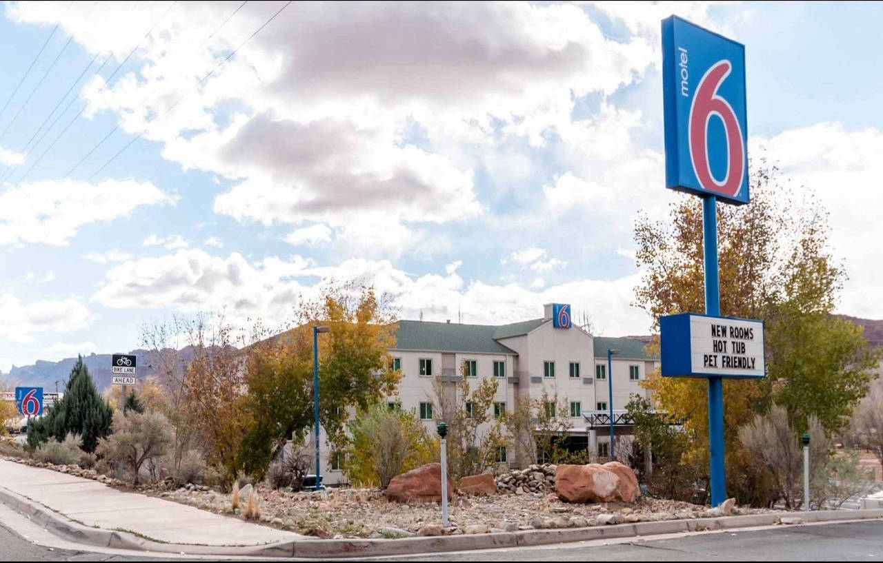 Wolfe's Moab, Adult Only Hotel 4*