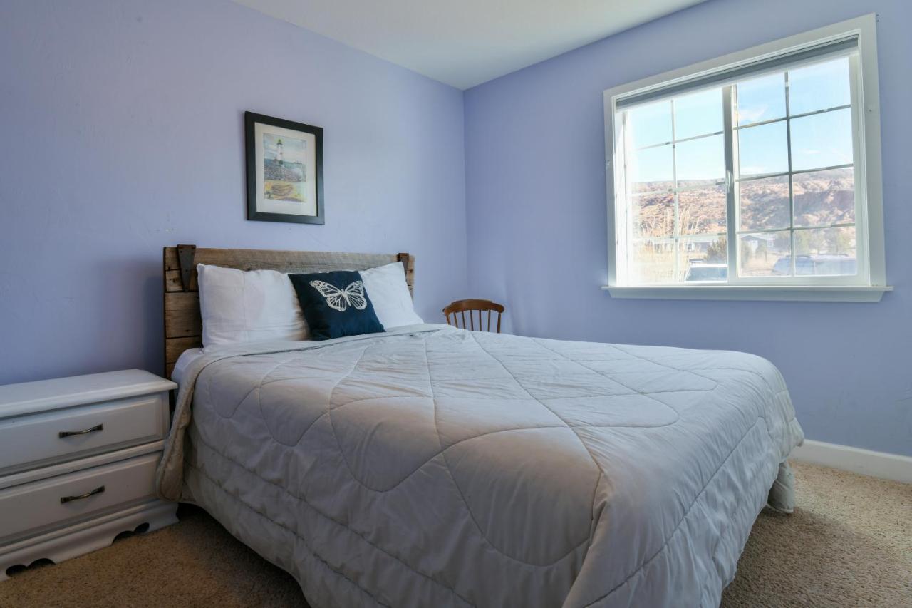 Holiday home Dv - Six Bedroom With Private Hot Tub. Sleeps 22!