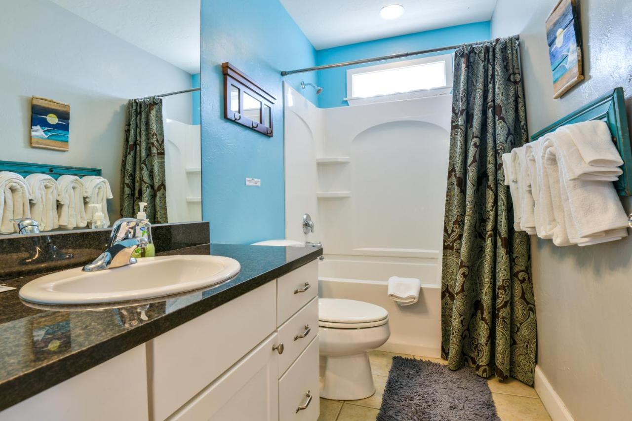 Holiday home Dv - Six Bedroom With Private Hot Tub. Sleeps 22! Moab