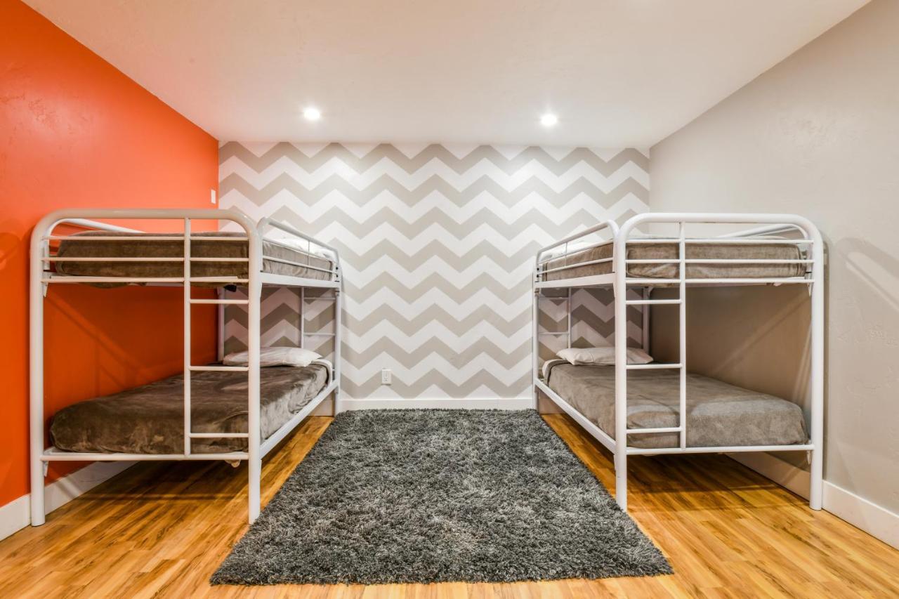 Dv - Six Bedroom With Private Hot Tub. Sleeps 22! Moab